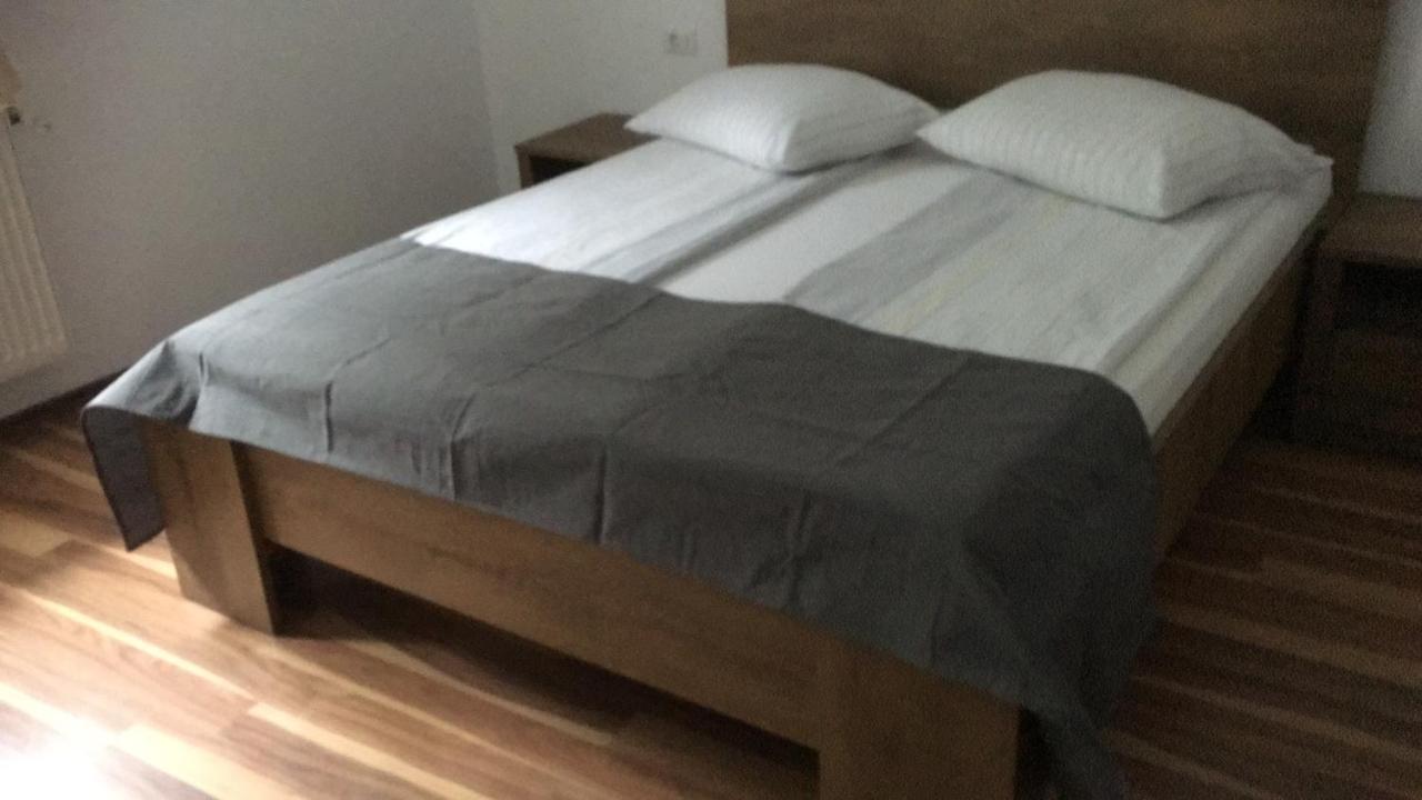 Hotel Casa Popa'S Cîrţişoara Esterno foto